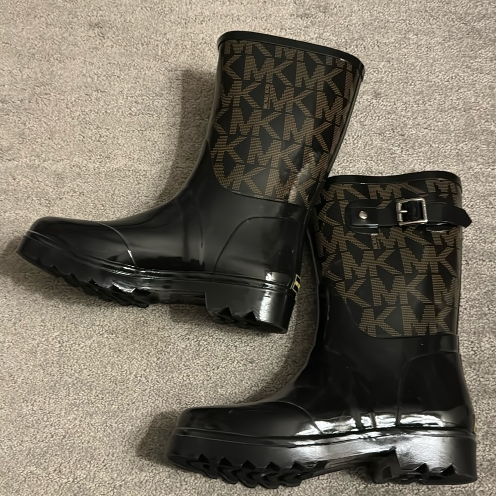 Michael Kors boots